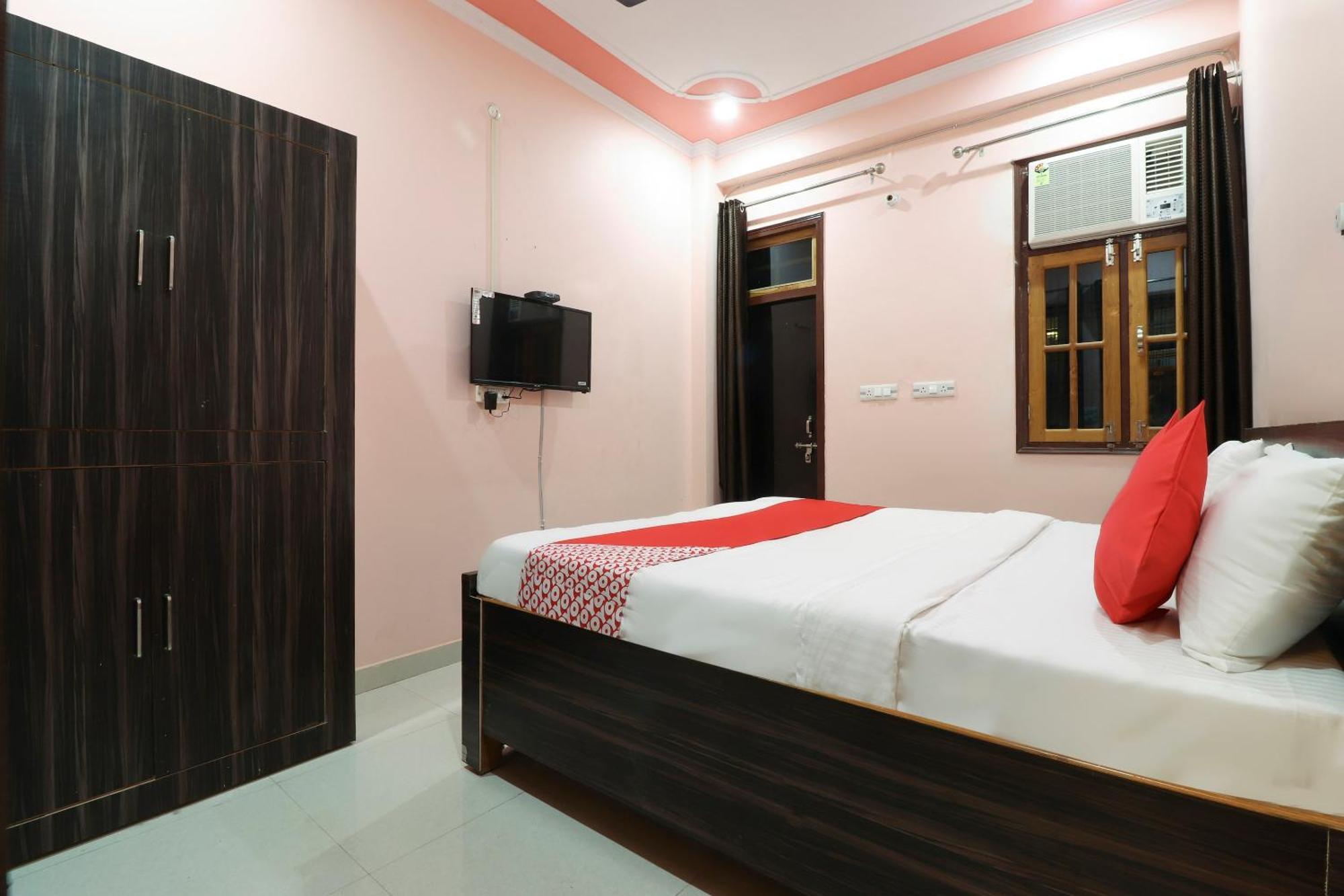 Oyo Hotel Aryan Galaxy Bhauli Exterior foto